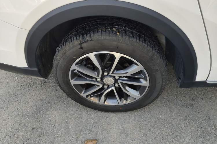 Used Baojun 730 2021 1.5T CVT Fashion Version 7 Seats Right Rear Wheel Hub