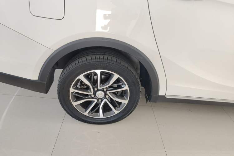 Used Baojun 730 2021 1.5T CVT Fashion Version 7 Seats Right Rear Wheel Hub