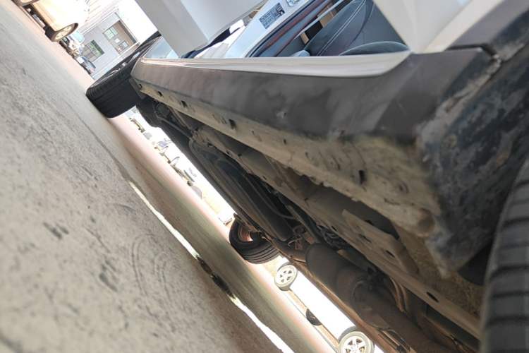 Used Baojun 730 2021 1.5T CVT Fashion Version 7 Seats Right Side Sill