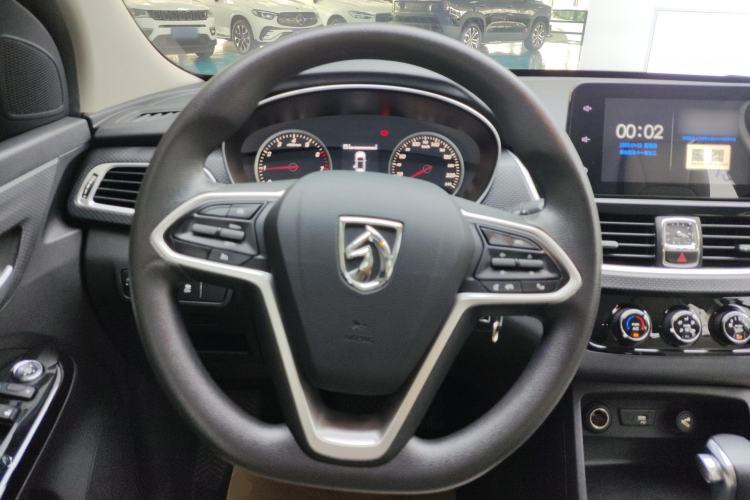 Used Baojun 730 2021 1.5T CVT Fashion Version 7 Seats Steering Wheel