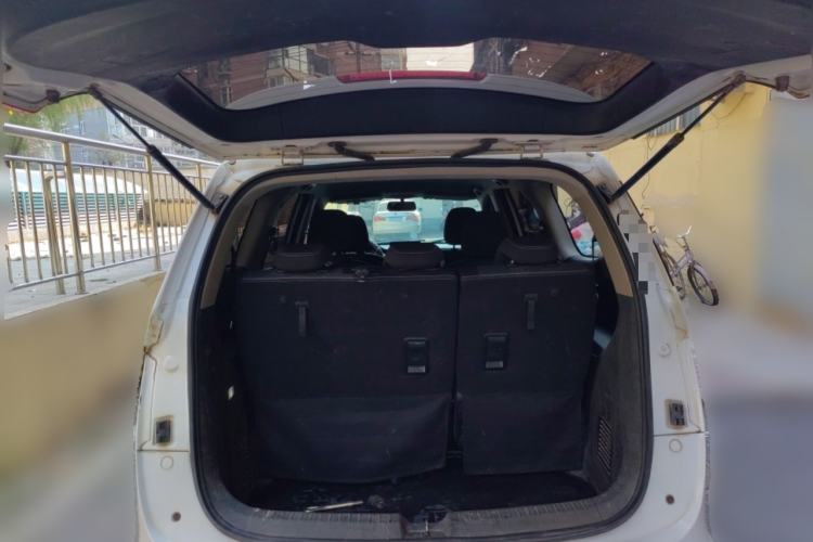 Used Baojun 730 2021 1.5L Manual Fashion Version 7 Seats Trunk