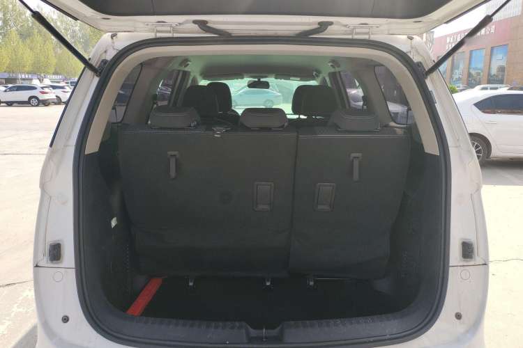 Used Baojun 730 2021 1.5T Manual Fashion Version 7 Seats Trunk