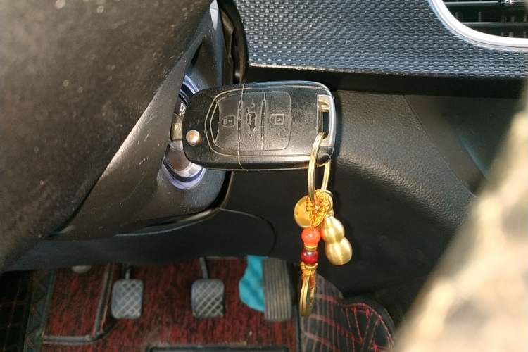 Used Baojun 730 2021 1.5L Manual Fashion Version 7 Seats Vehicle Key