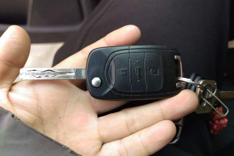 Used Baojun 730 2021 1.5L Manual Fashion Version 7 Seats Vehicle Key