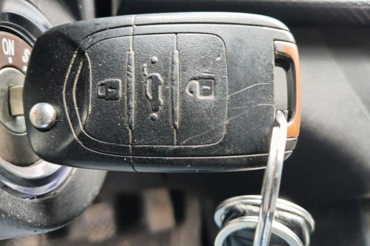 Used Baojun 730 2021 1.5L Manual Fashion Version 7 Seats Vehicle Key