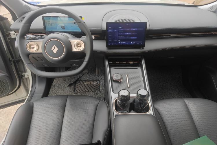 Used Baojun E6 2026 Model 500km Enjoyment Edition Center Console