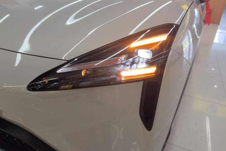 Used Baojun E6 2026 Model 500km Enjoyment Edition Left Front Headlight