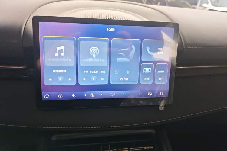 Used Baojun E6 2026 Model 500km Enjoyment Edition Audio And AC Panel