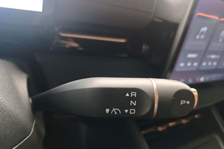 Used Baojun E6 2026 Model 500km Enjoyment Edition Gear Lever