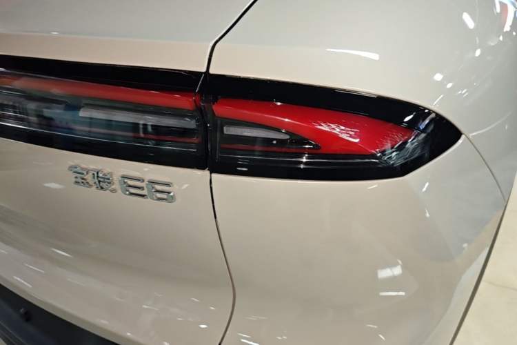 Used Baojun E6 2026 Model 500km Enjoyment Edition Exterior 3