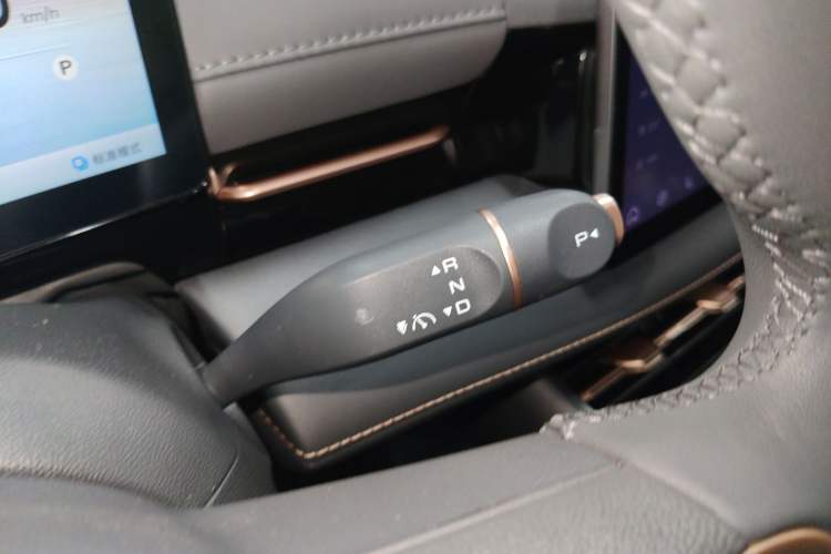 Used Baojun E6 2026 Model 500km Enjoyment Edition Gear Lever