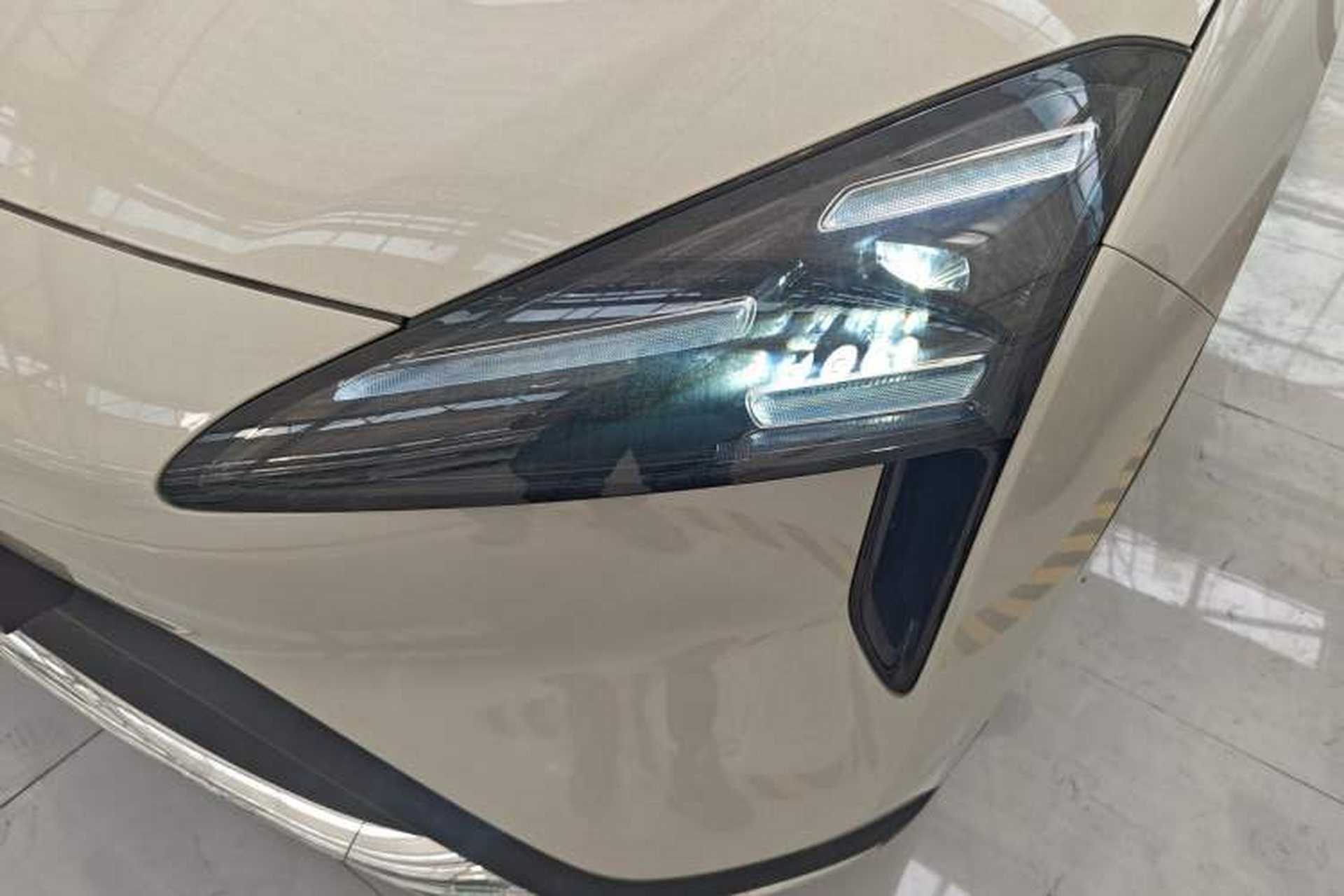 Used Baojun E6 2026 Model 500km Enjoyment Edition Left Front Headlight