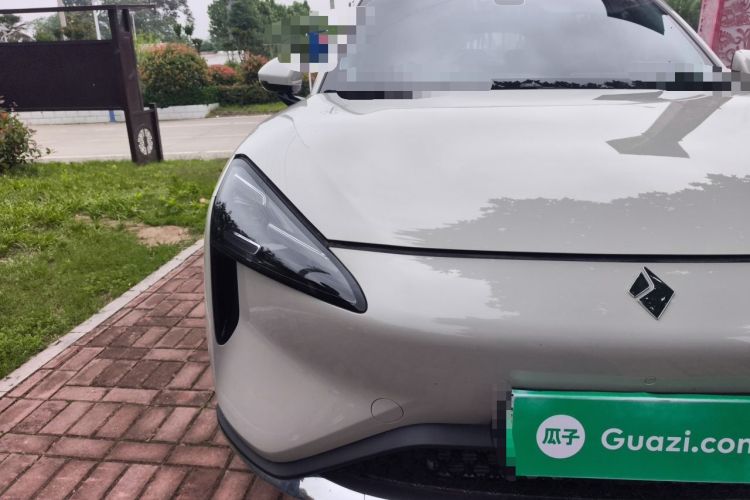Used Baojun E6 2026 Model 500km Enjoyment Edition Right Front Headlight