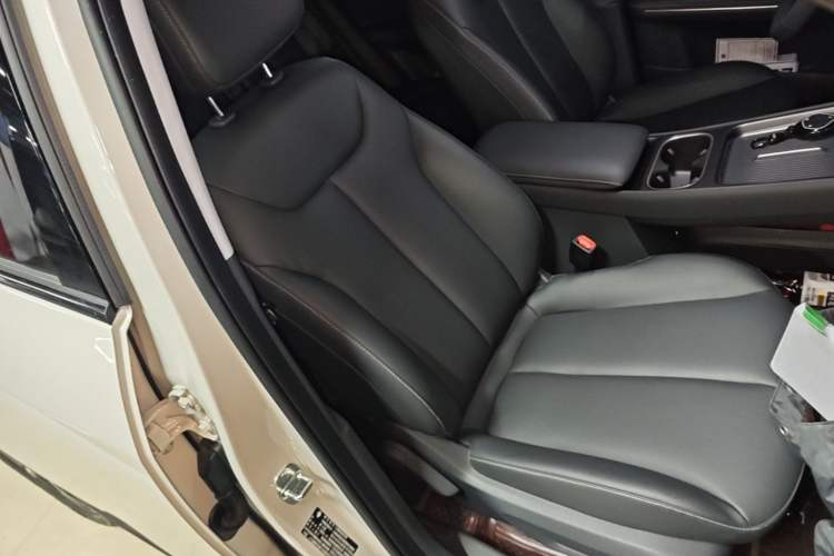 Used Baojun E6 2026 Model 500km Enjoyment Edition Right Front Seat
