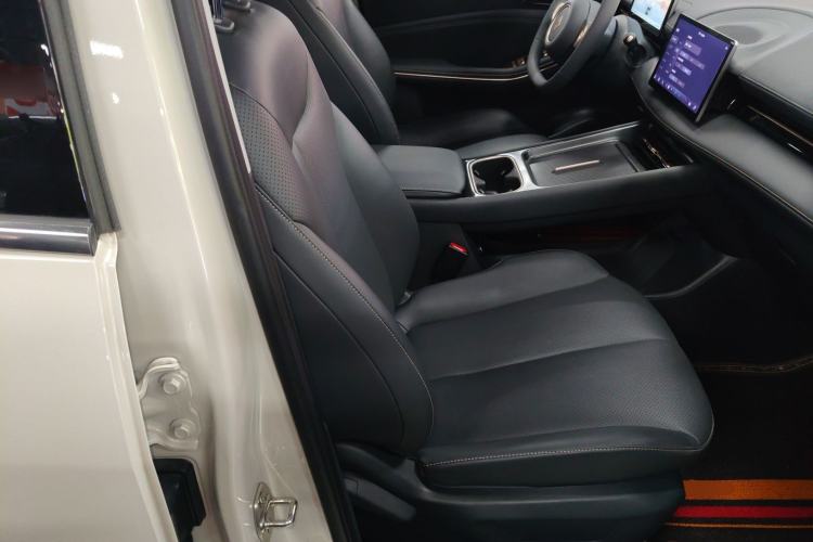 Used Baojun E6 2026 Model 500km Enjoyment Edition Right Front Seat