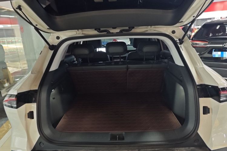 Used Baojun E6 2026 Model 500km Enjoyment Edition Trunk