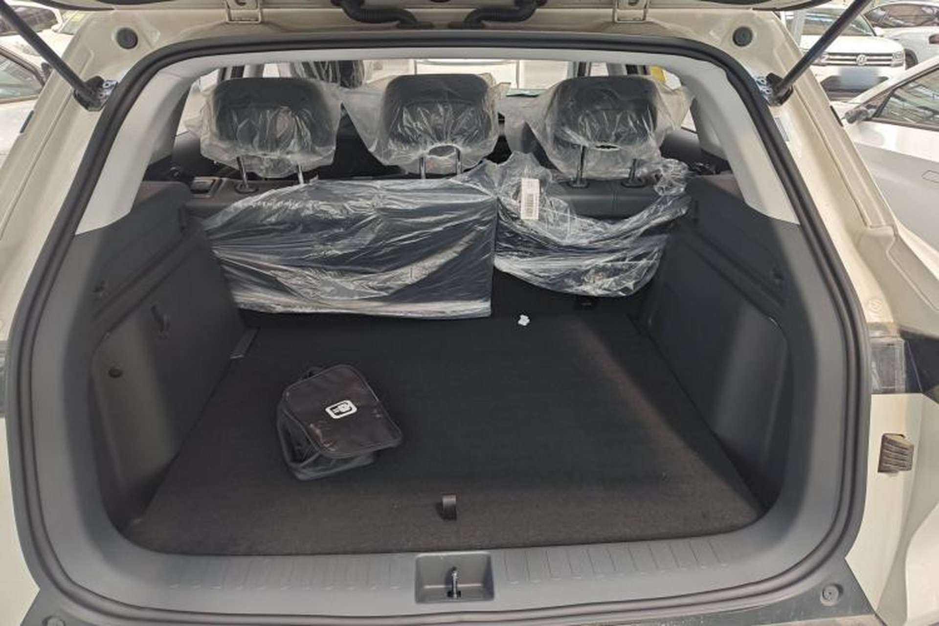 Used Baojun E6 2026 Model 500km Enjoyment Edition Trunk