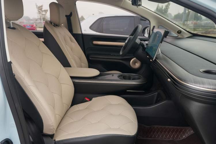 Used Baojun Cloud 2023 460 Pro Lingxi Version Interior 3
