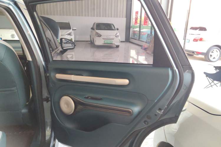 Used Baojun Cloud 2023 460 Max Right Rear Door Interior
