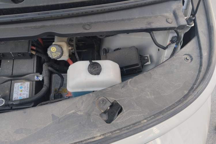 Used Baojun Cloud 2023 460 Max Lingxi Version Engine Bay Left