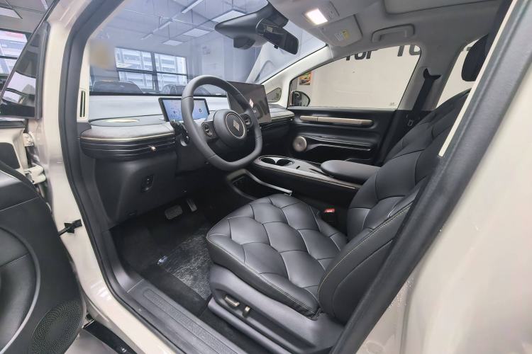 Used Baojun Cloud 2023 460 Max Lingxi Version Interior 3