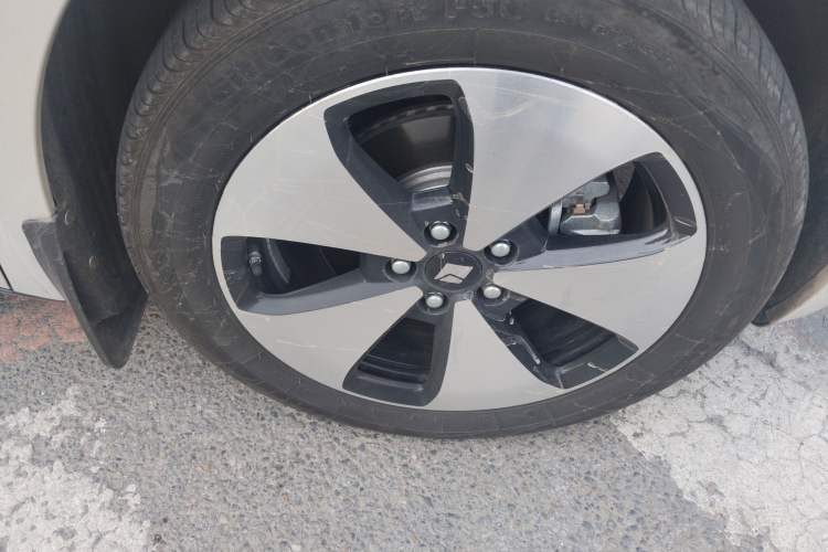 Used Baojun Cloud 2023 460 Max Lingxi Version Right Front Wheel Hub