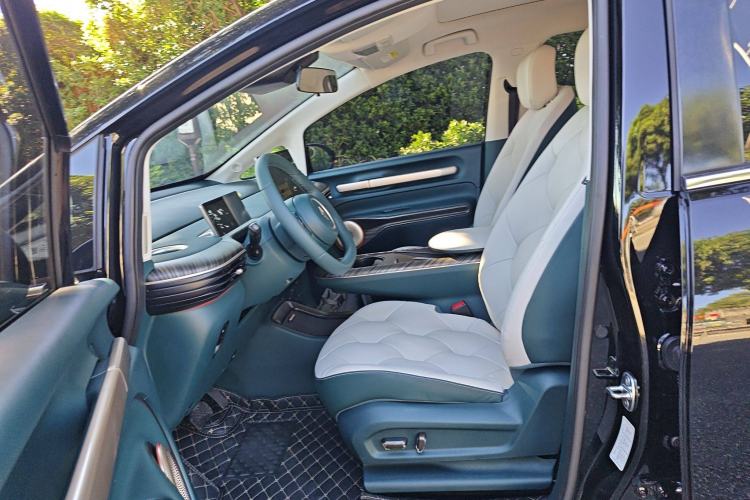 Used Baojun Cloud 2023 460 Max Left Front Seat