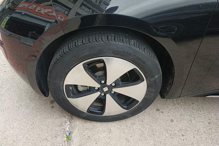 Used Baojun Cloud 2023 460 Max Left Front Wheel Hub