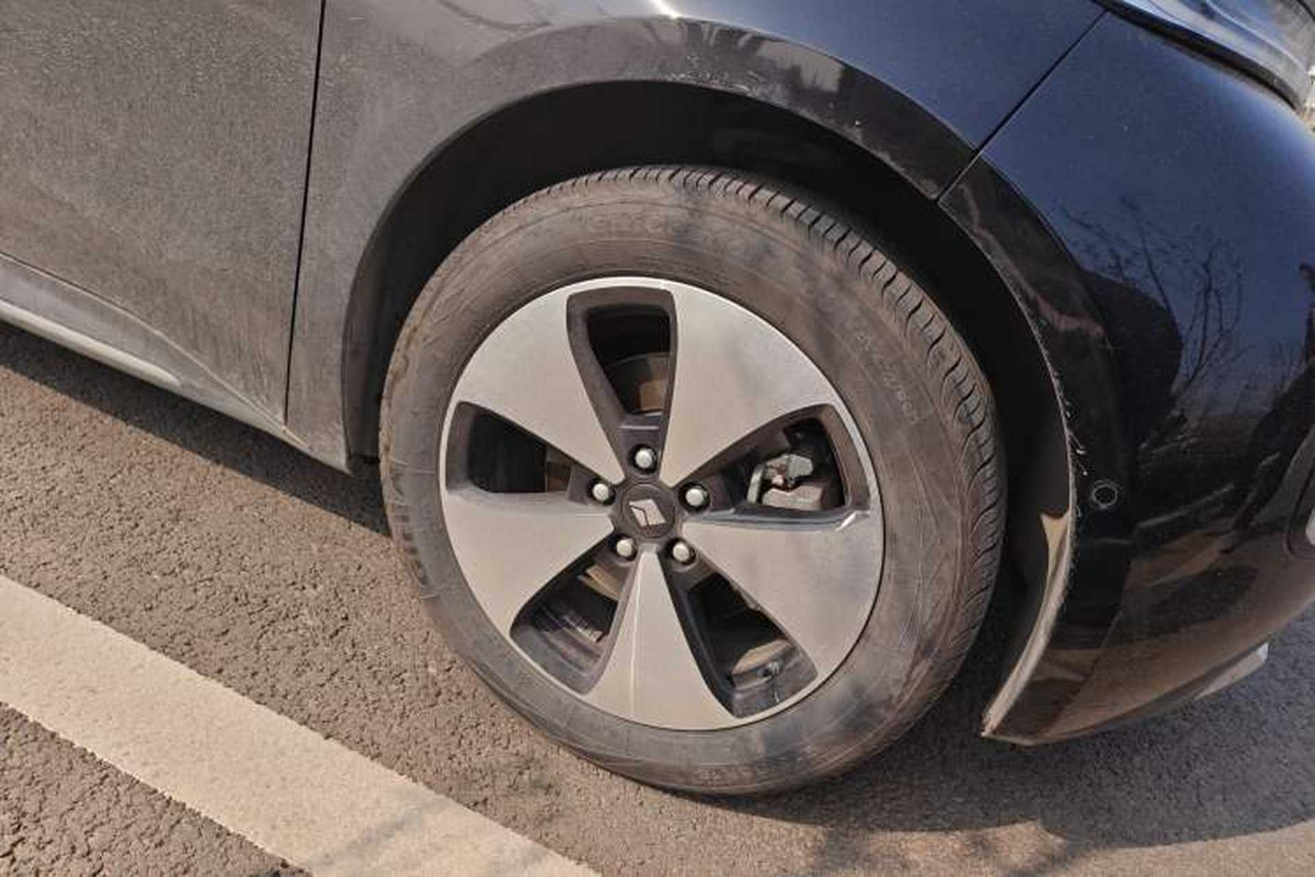 Used Baojun Cloud 2023 460 Max Lingxi Version Right Front Wheel Hub