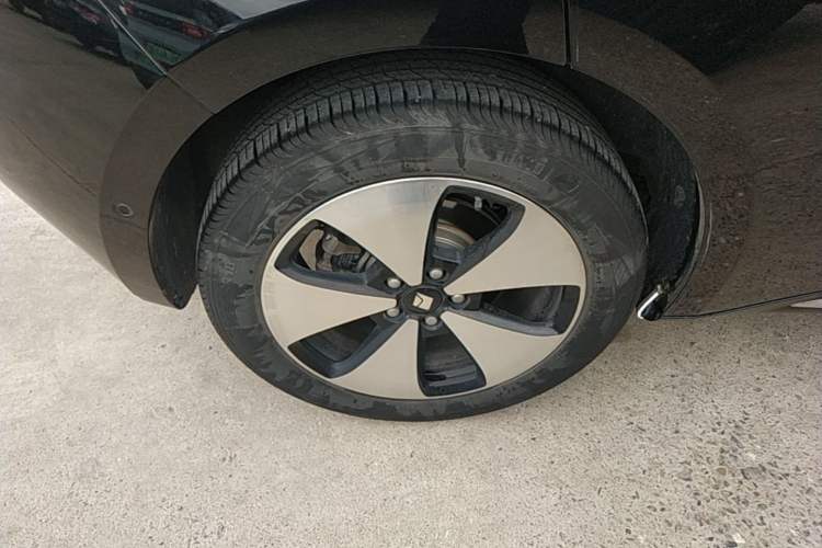 Used Baojun Cloud 2023 460 Max Right Rear Wheel Hub