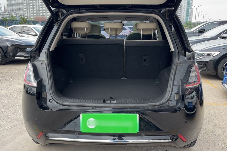 Used Baojun Cloud 2023 460 Max Trunk