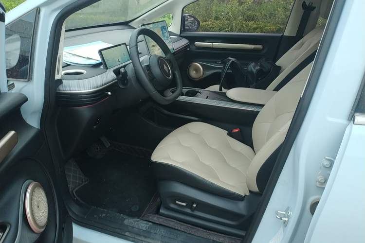 Used Baojun Cloud 2023 460 Max Driver Seat