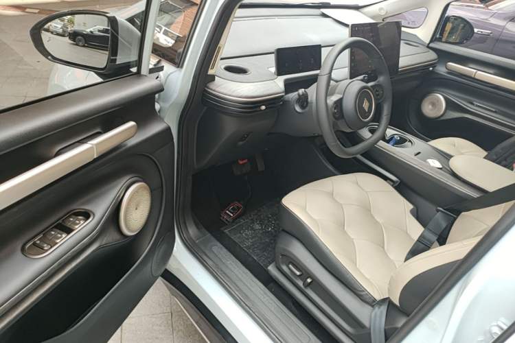 Used Baojun Cloud 2023 460 Max Lingxi Version Driver Seat