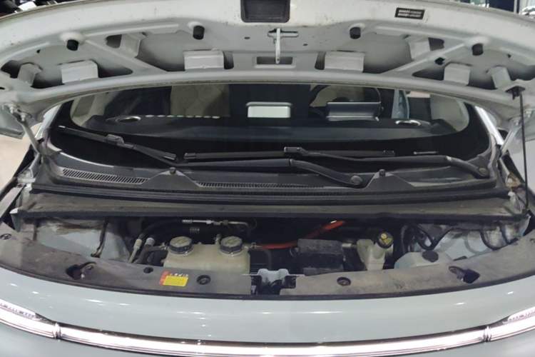 Used Baojun Cloud 2023 460 Pro Lingxi Version Engine Bay