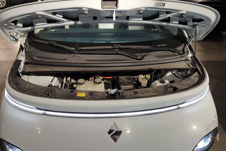 Used Baojun Cloud 2023 460 Pro Engine Bay