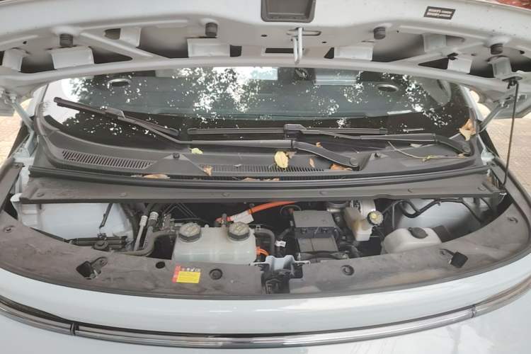 Used Baojun Cloud 2023 460 Max Lingxi Version Engine Bay