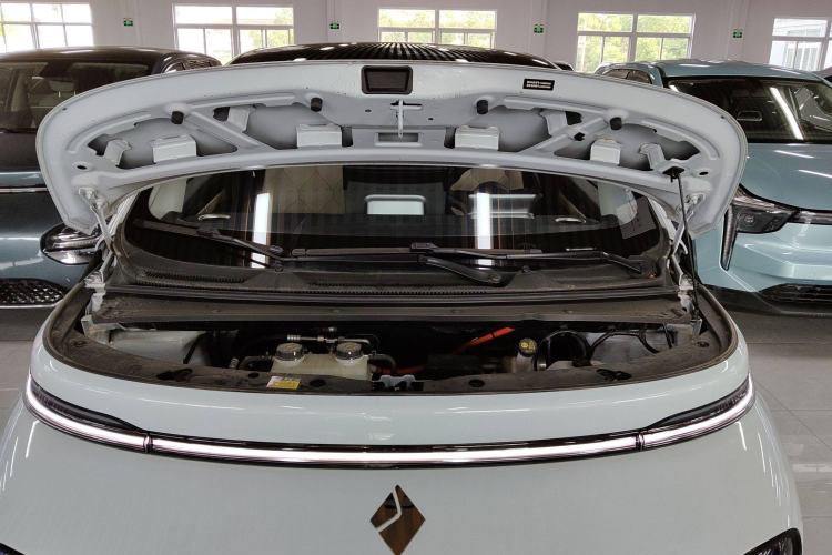 Used Baojun Cloud 2023 460 Max Lingxi Version Engine Bay