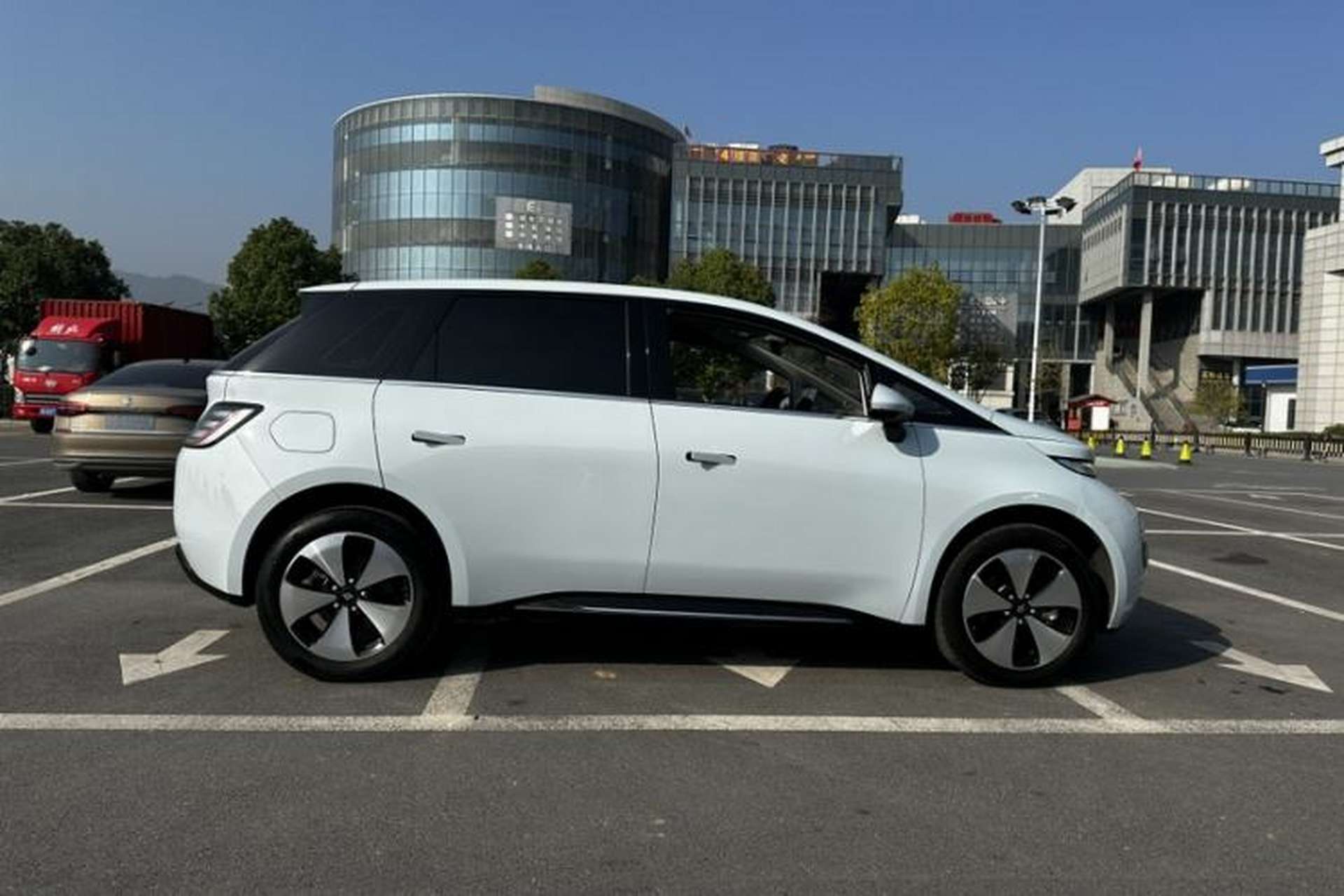 Used Baojun Cloud 2023 460 Pro Exterior 1