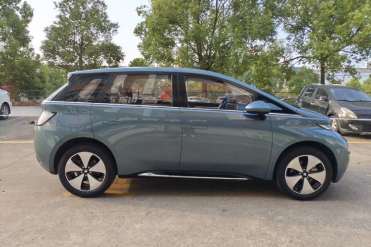 Used Baojun Cloud 2023 460 Max Exterior 3