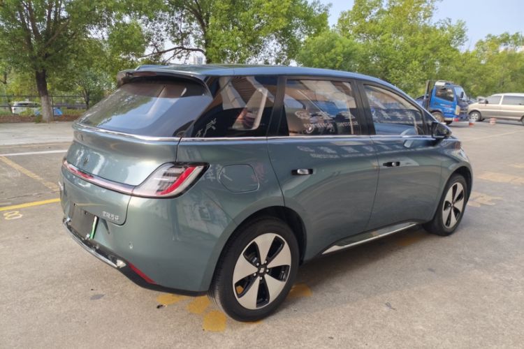 Used Baojun Cloud 2023 460 Max Exterior 5
