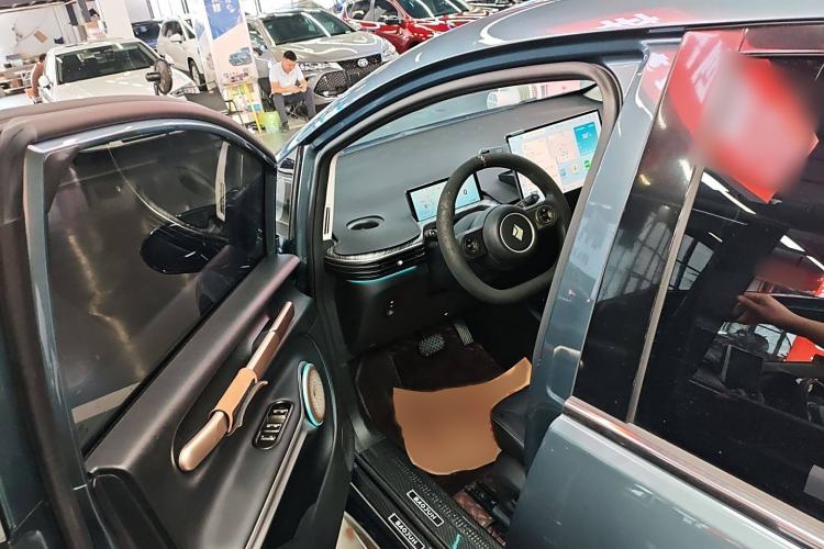 Used Baojun Cloud 2023 460 Max Interior 3