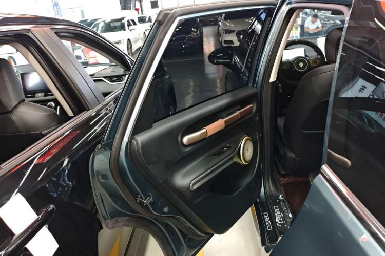 Used Baojun Cloud 2023 460 Max Interior 8