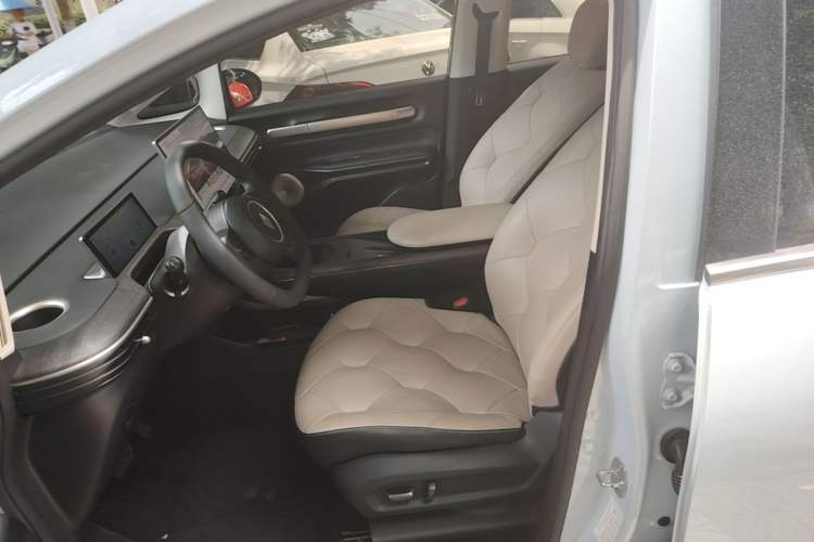 Used Baojun Cloud 2023 460 Max Lingxi Version Left Front Seat