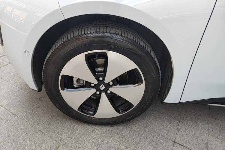Used Baojun Cloud 2023 460 Max Lingxi Version Left Front Wheel Hub
