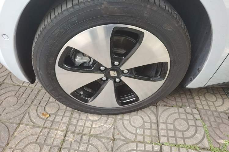Used Baojun Cloud 2023 460 Max Lingxi Version Left Front Wheel Hub
