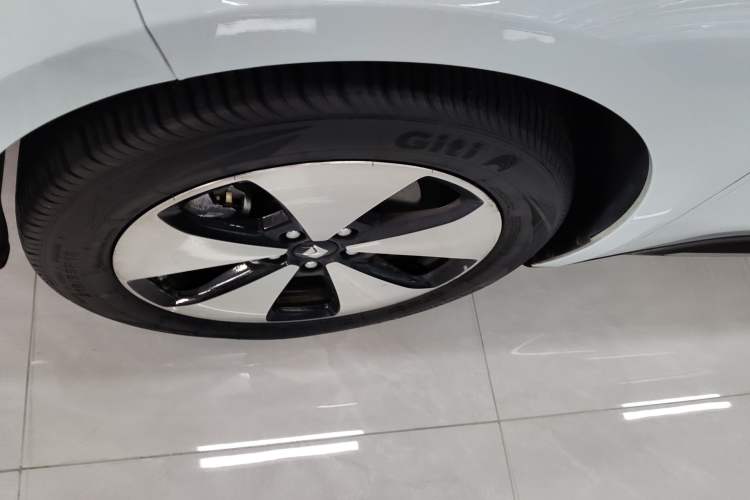 Used Baojun Cloud 2023 460 Max Lingxi Version Left Front Wheel Hub