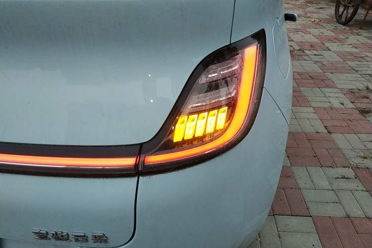 Used Baojun Cloud 2023 460 Max Right Rear Taillight