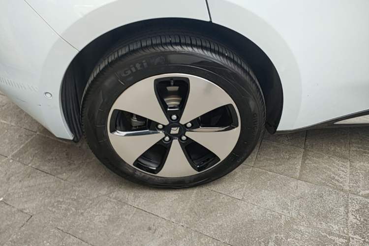 Used Baojun Cloud 2023 460 Max Lingxi Version Right Rear Wheel Hub