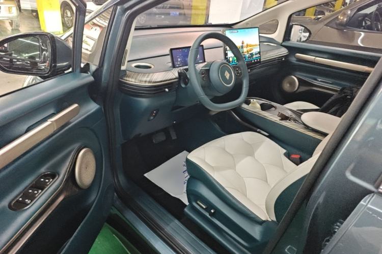 Used Baojun Cloud 2023 460 Pro Driver Seat