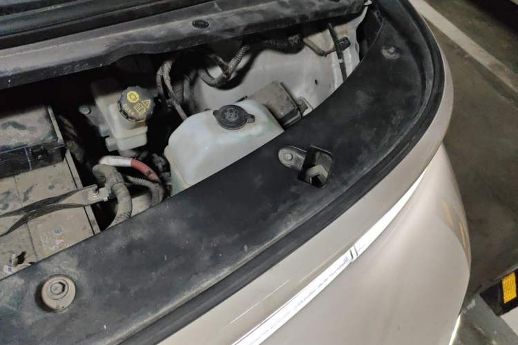 Used Baojun Cloud 2023 460 Max Engine Bay Left